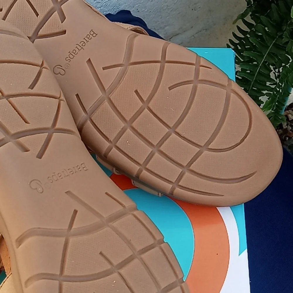 Baretraps Kaylyn Auburn size 9 M Gladiator Sandals - Picture 6 of 7